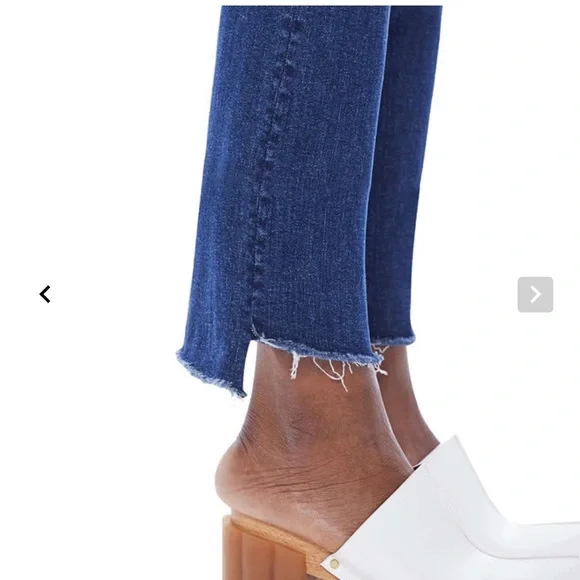 MOTHER JEANS size 25 THE INSIDER CROP STEP FRAY WOMAN TEAMING UP dark wash - Picture 5 of 16